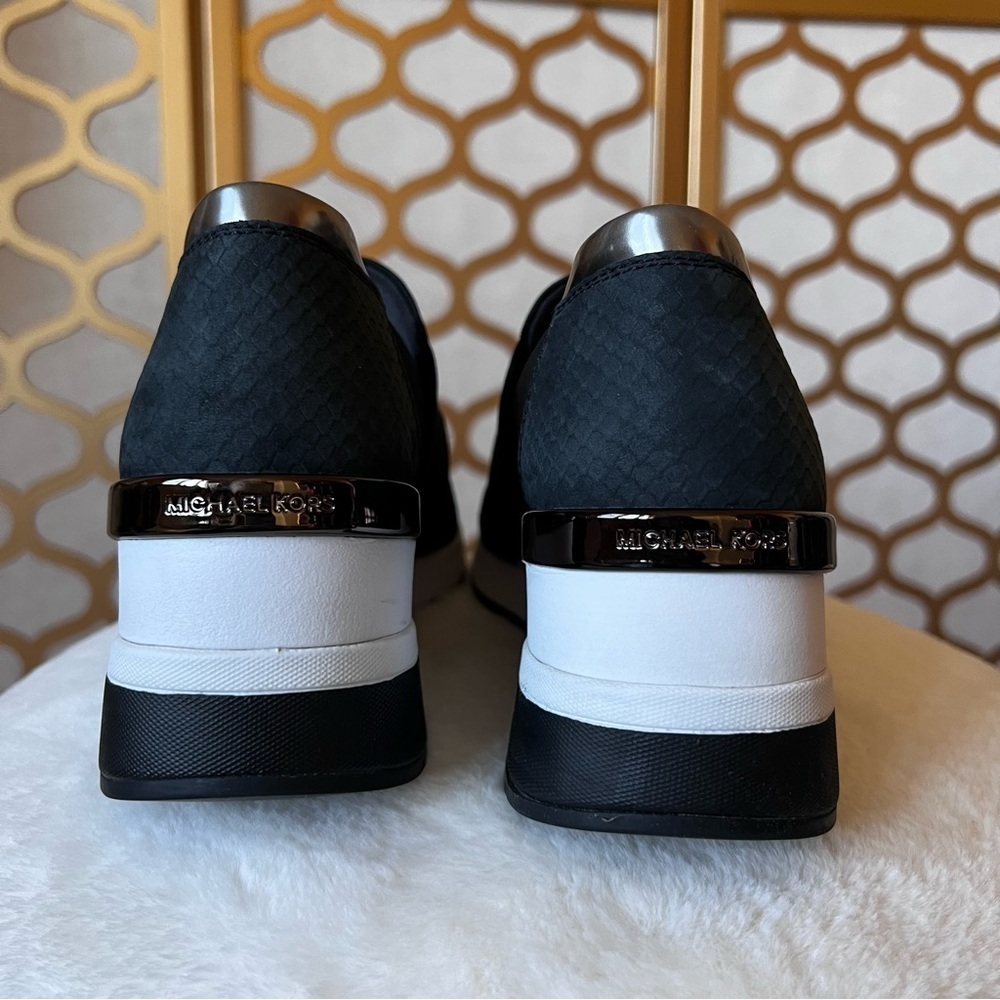 Michael Kors fashion sneakers 9.5 - Picture 7 of 16